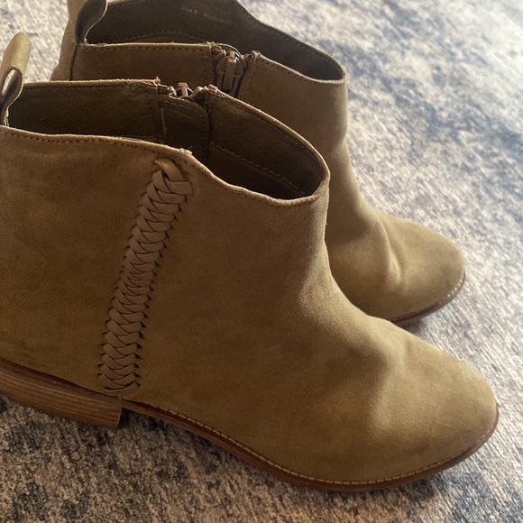 Dolce Vita suede boots - Picture 4 of 4